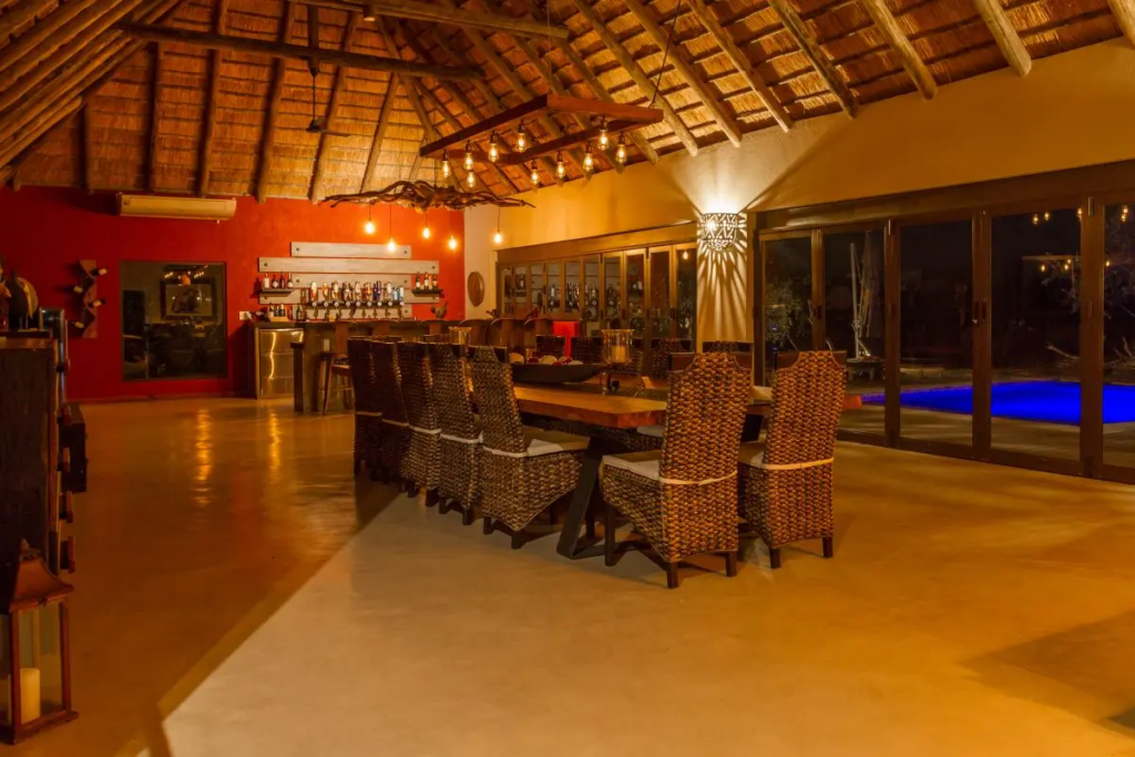 Dinning at Imagine Africa